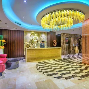 Hotel The Raintree - A Luxury Collection