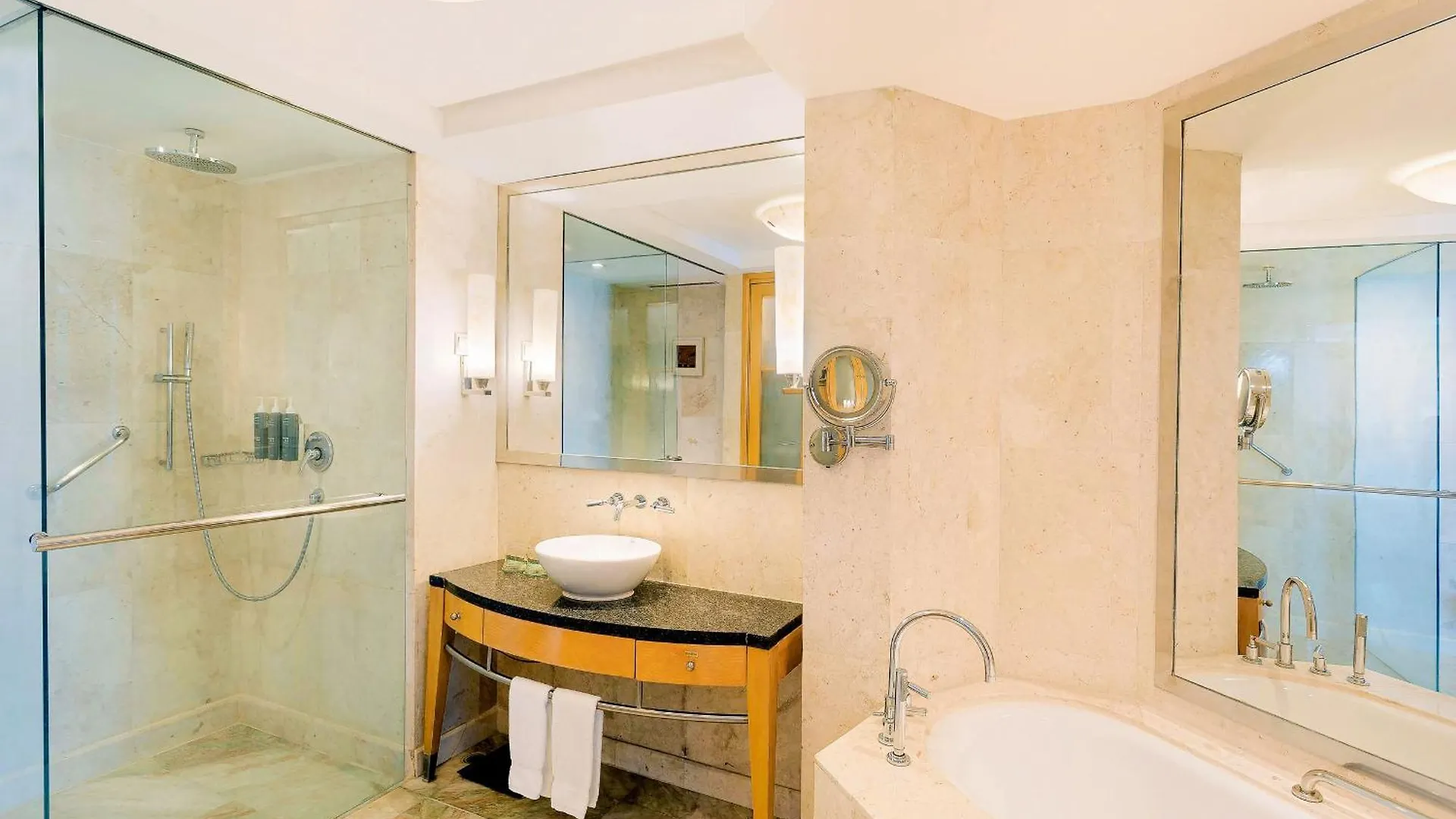 The Westin Dhaka Hotel 5*,  Bangladesh